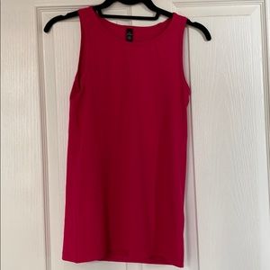 Hot pink yoga/athletic top.